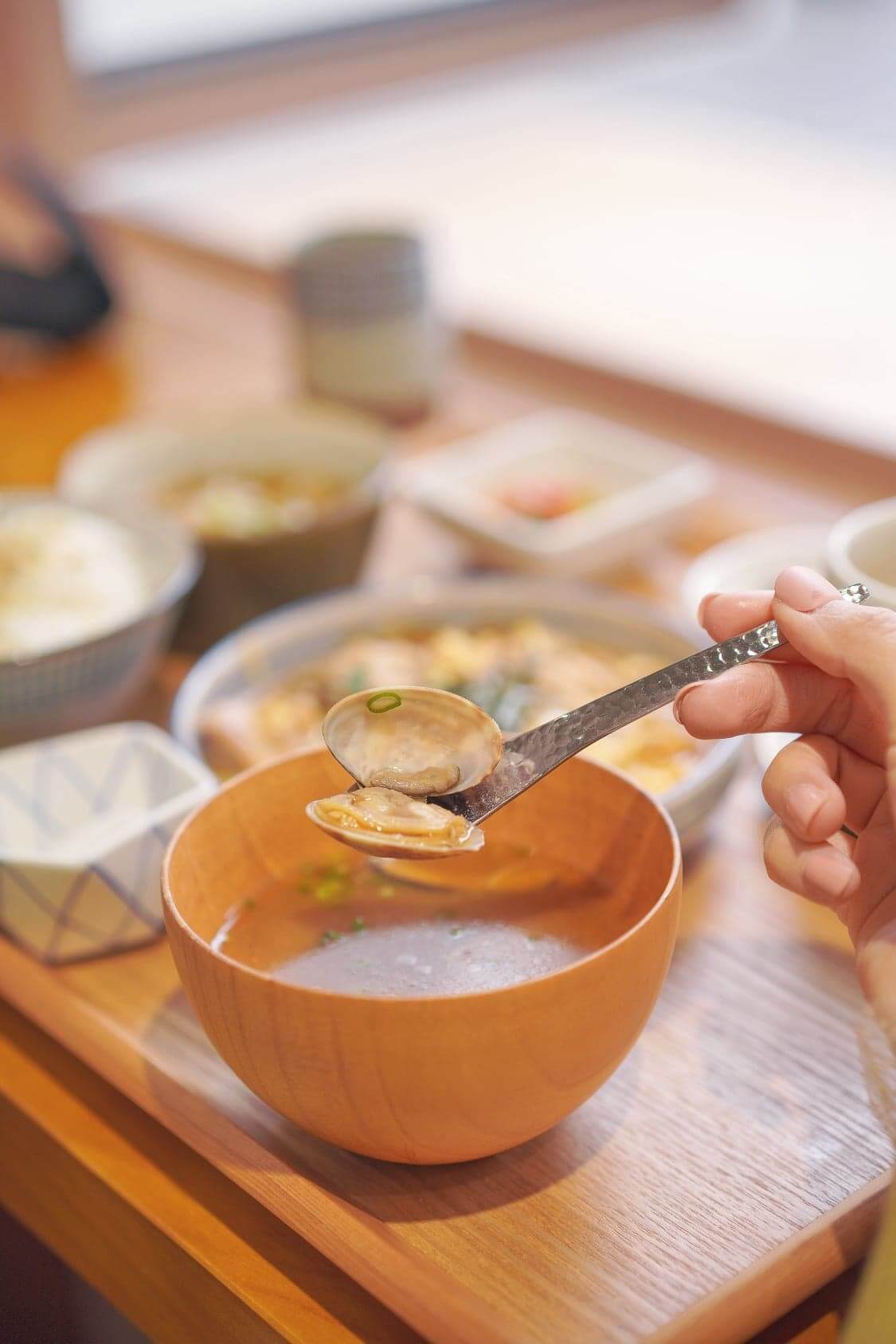 漬物牛油什菌淺利味噌湯,好濃味,底部有唔少蜆呢!
